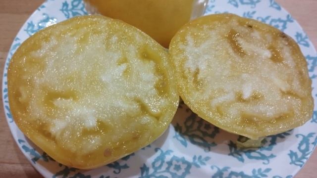 Высокорослые крупноплодные томаты. г. Киров. Ватсап, В?