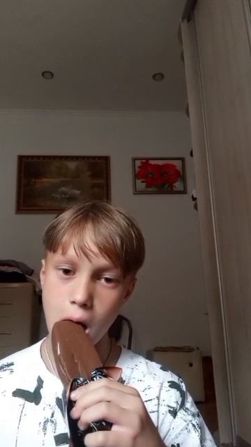 обзор на мороженое с дубайским шоколадом! смотреть онлайн