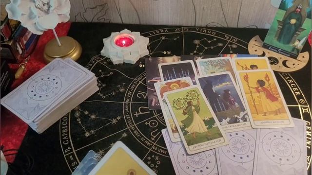 КТО У НЕГО В ГОЛОВЕ? КТО НА СЕРДЦЕ ❤️  ОТ ЧЕГО ГРУСТИТ?