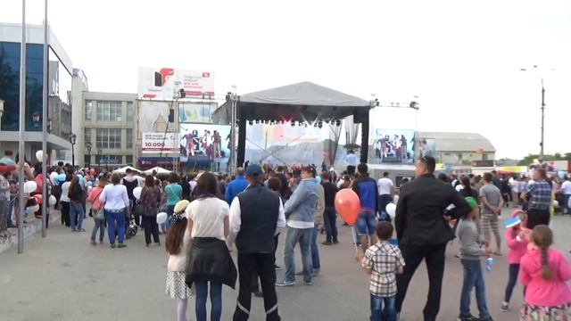 Танцы Буги-Муги от стиляг в Комрате