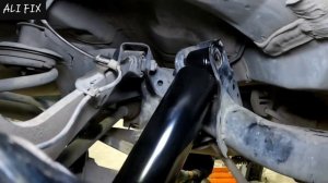 замена заднего амортизатора ... toyota rav4 2006-2018 (крутящий м