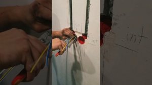 Как правильно расключение проводов в подрозетнике! (у?