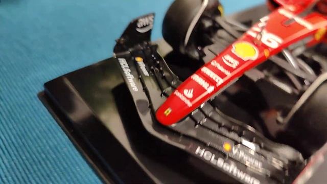 Обзор модели Ferrari SF23 2023 F1 Bburago, 1:24 Леклер смотреть онлайн