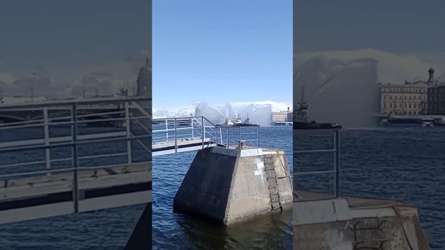 Вальс Буксиров на НЕВЕ .ПРОШУ ПРОЩЕНИЯ, ЕЛЕ ВТИСУЛСЯ Н?