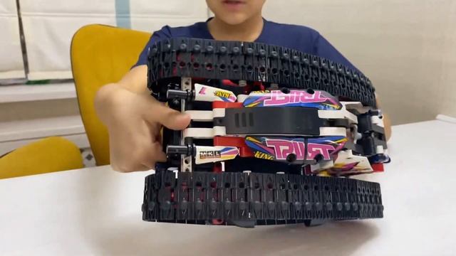 Собираю Лего Гусеничный вездеход