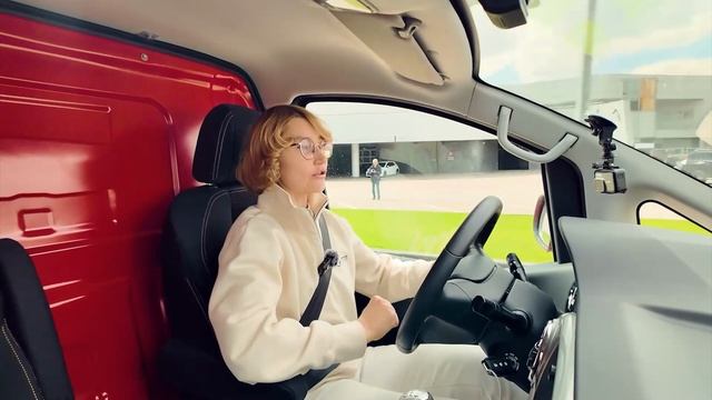 Новенький конкурент Соболя   Sollers SF1 - бюджетный грузовой фургон.