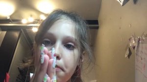 Приклеила ногти в 9 лет на клей!?😱🥸
