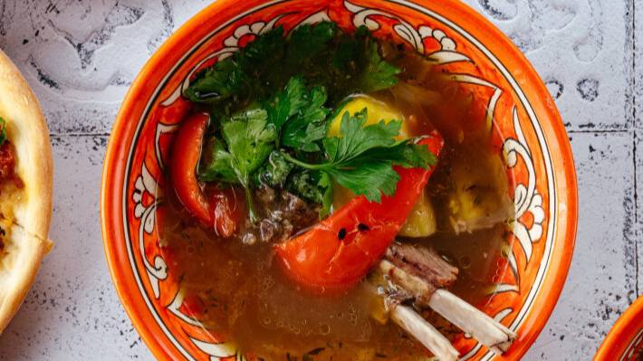 Шурпа в афганском казане с свиными ребрышками смотреть онлайн