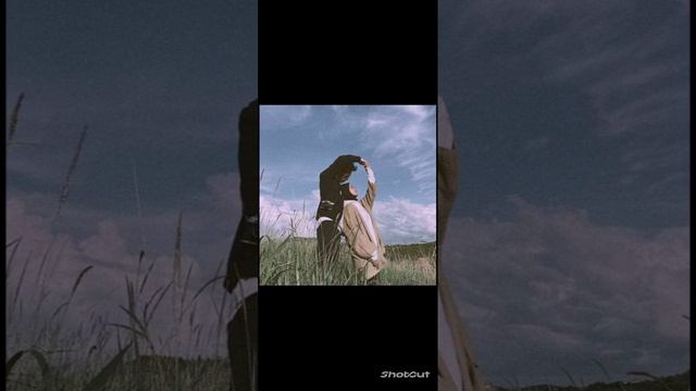 тиреки👉харгиз аз ёди ман он Сарви Хиромон наравад 🥰?