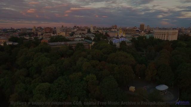 Пейзажи становятся частью души с этим треком - Risers -- Chad Crouch -- Arps II