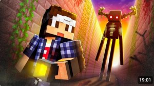 За мной кто-то следит в бесконечном лабиринте !