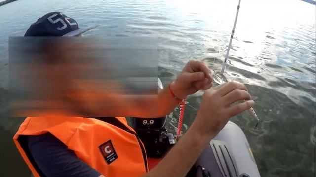катаемся на лодке. ловим рыбу подсаком?!!!!