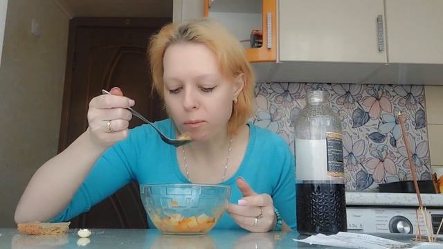Закусываю и Запиваю 🧄🧃 | Чеснок со Щами 🍛 | Мукбанг п смотреть онлайн