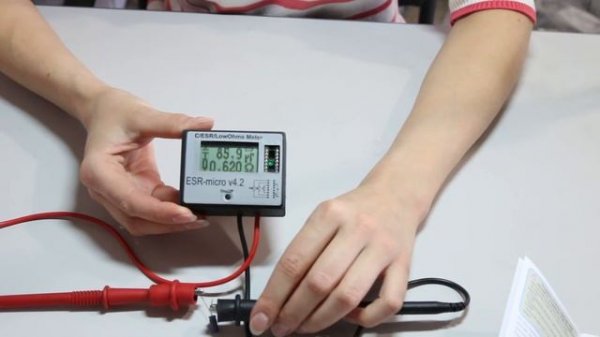 Как измерить ёмоксть ESR конденсатора - прибор ESR-micro