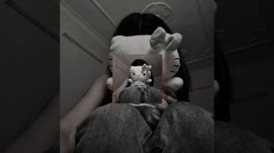 Люблю, твои запутанные волосы....🥀