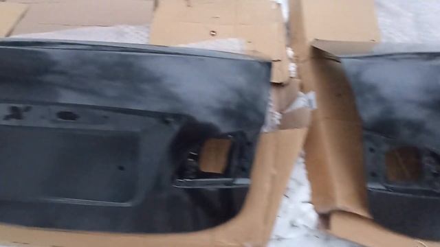 Ниссан альмера G15  2012- крышки багажника новые уцененны?