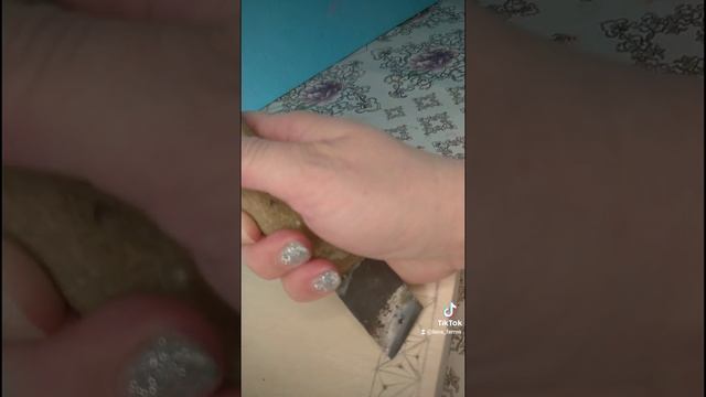 Как вырезать по дереву. смотреть онлайн