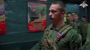 Награждение военнослужащих ГрВ «Центр» по случаю празднования Дня России