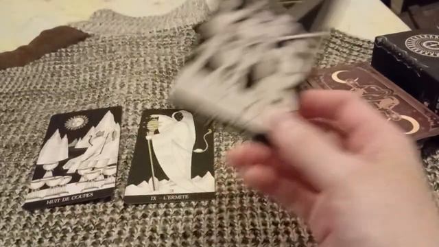 Мой мужчина заставляет заниматься групповым сексом?!!!