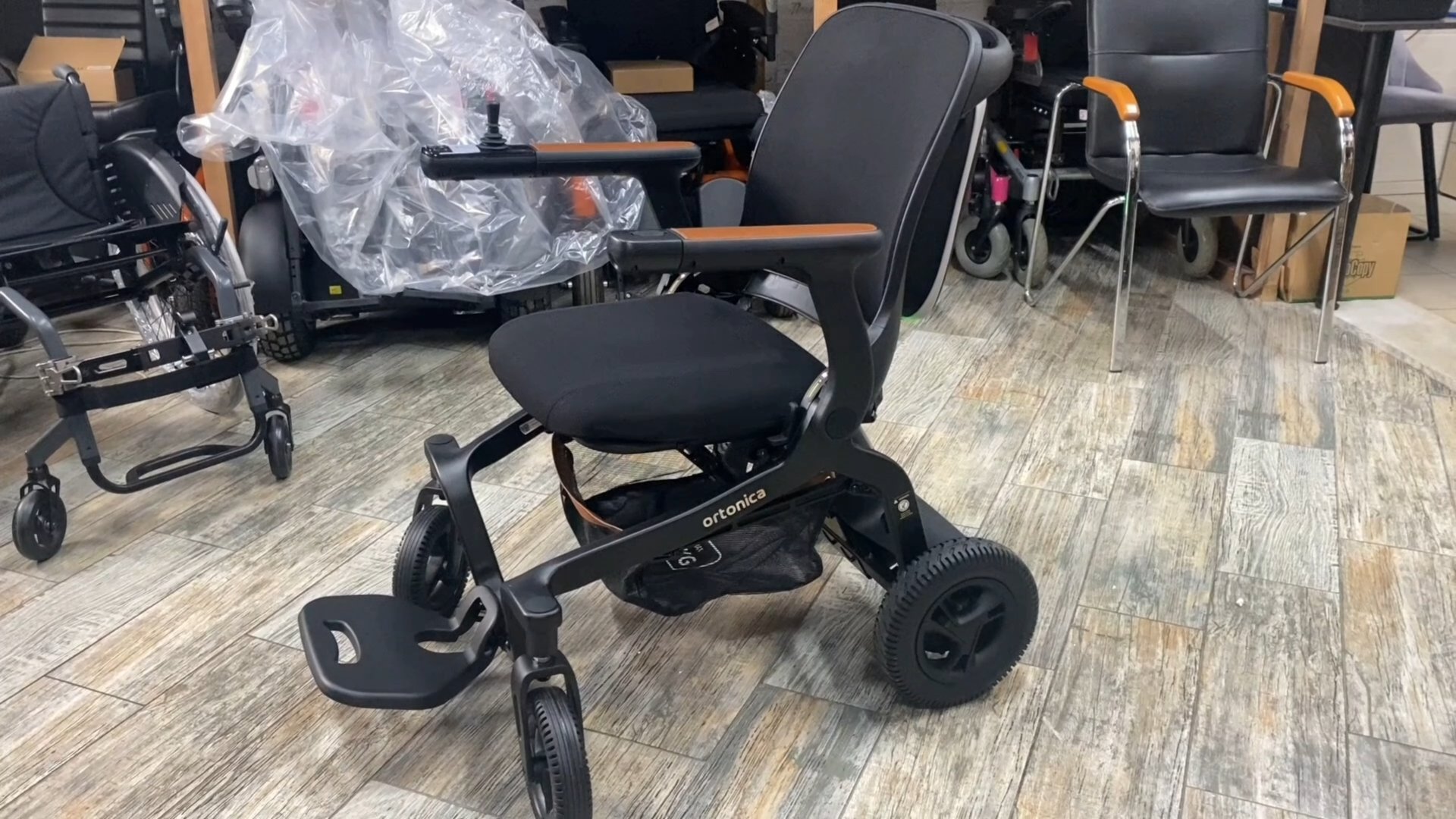 РАСПАКОВКА КОЛЯСКИ ORTONICA PULSE 690 смотреть онлайн