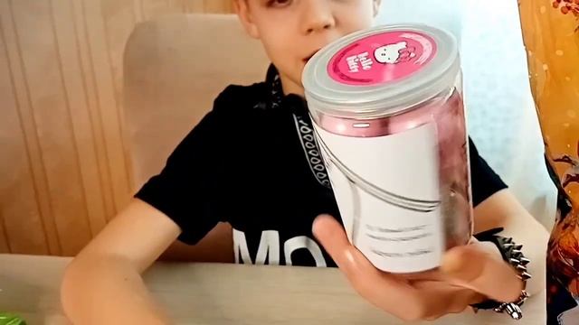 Необычный новогодний подарок с записками🤓. смотреть онлайн