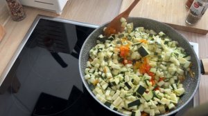 Закуска (икра ) из ЦУКИНИ с овощами. Подробный рецепт.