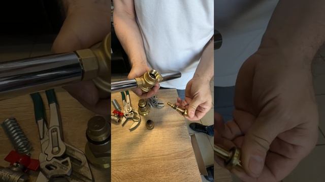 Разбираем редуктор понижающий давление фирмы Uni-Fitt 1/2? смотреть онлайн