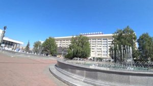 Красноярский театр оперы и балета, фонтаны