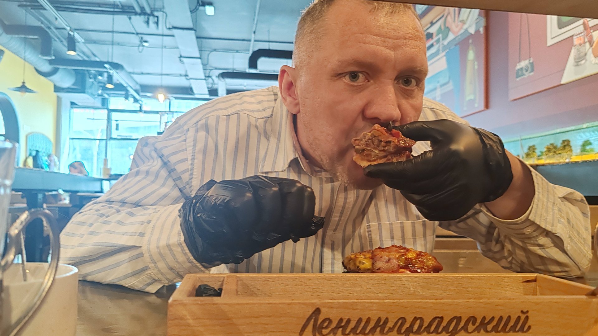 Санкт-Петербург Кафе Ленинградский экспресс смотреть онлайн