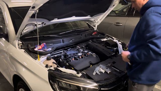 По-быренькому меняю свечи в Весте