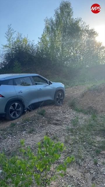 Geely Cityray против GAC GS4: и как они смогли на бездорожье? Скоро полный тест на AutoMPS смотреть онлайн