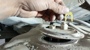 ТАЙОТА РАВ4 не заводится бензонасос не работает.ТАЙОТ?