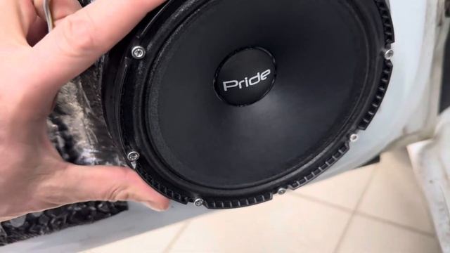 Мощный автозвук по штатным местам VW Polo . Аудиосистема ?