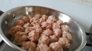 фарш индейки с луком - обжарить и долго тушить: получат