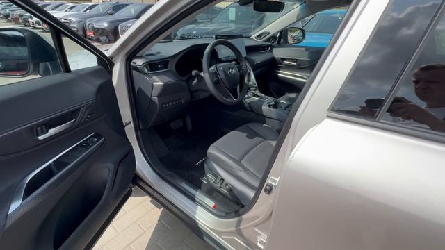 Toyota Venza 2.0AWD 2025 смотреть онлайн