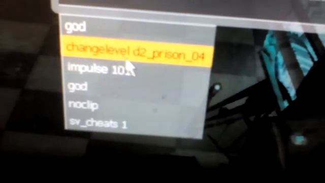 Как использовать читы в хал флай 2?