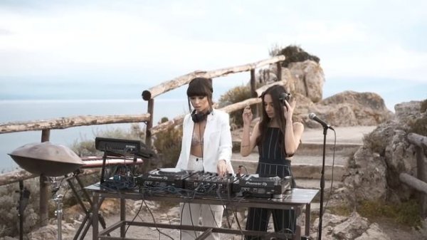 Giolì & Assia - #DiesisLive @Milazzo, Sicily [Handpan Set]