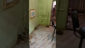 Строителей 15, первый этаж магазин