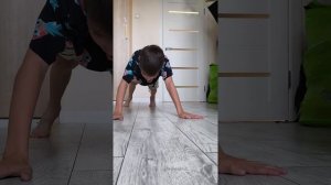 сделал 250 отжиманий!!!😮😮😮