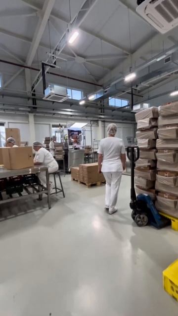 Кондитерский завод смотреть онлайн