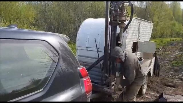 Бурим прямо на лежневой дороге! Малогабаритная БУ (Бур