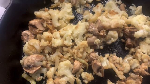 Цветная капуста с грибами | Быстро и вкусно 😋 смотреть онлайн