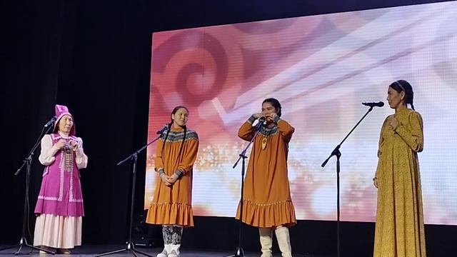 концерт ,смотр художественной самодеятельности 