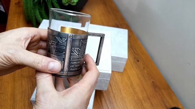 Складной нож и стаканы с подстаканниками. Заказали - с? смотреть онлайн