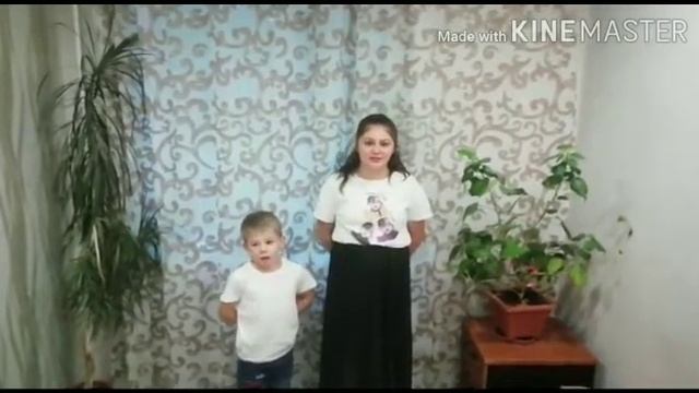 Зорины Дима и Зина - участники театрального кружка Дом смотреть онлайн