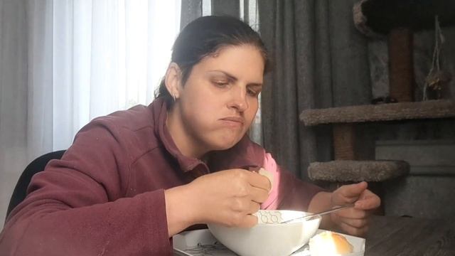 MUKBANG/ СУП С ФРИКАДЕЛЬКАМИ / ПАМПУШКИ С ЧЕСНОКОМ