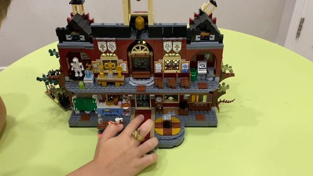 Обзор LEGO Hidden Side 70425 Школа с привидениями Ньюбери от Петра Мячина смотреть онлайн