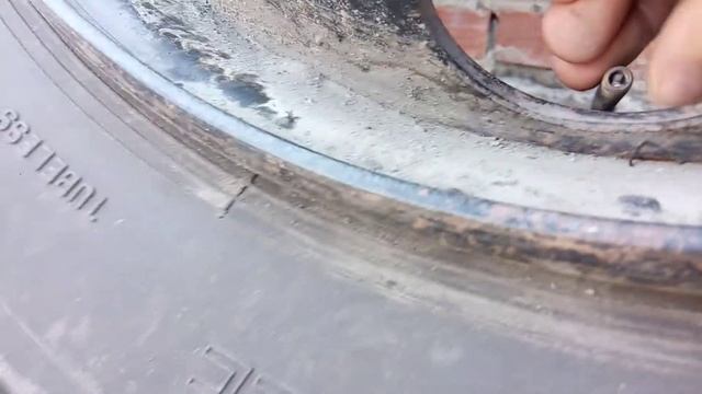 Моменты.. Сгорел колпак штуцера на колесе.