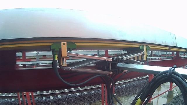 Троллейный шинопровод для вагонотолкателя