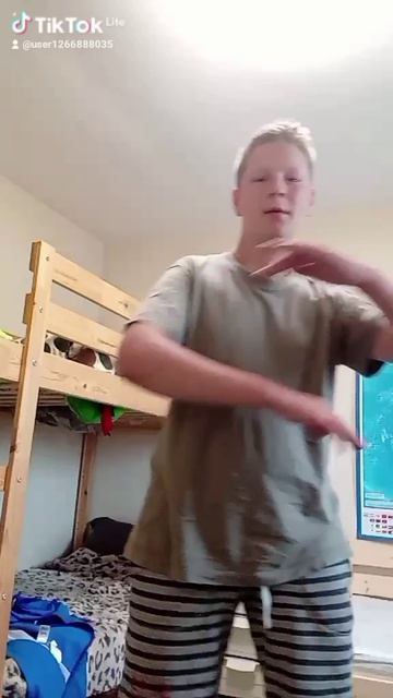 кофту видно 😂